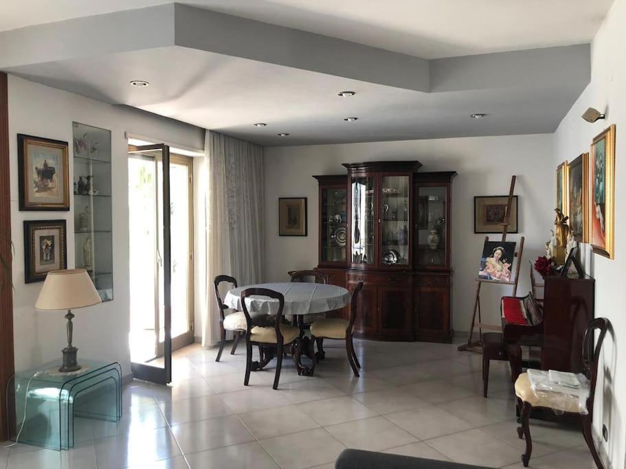 Super Elegante Centro Con Posto Auto E Wifi Veloce * Naples