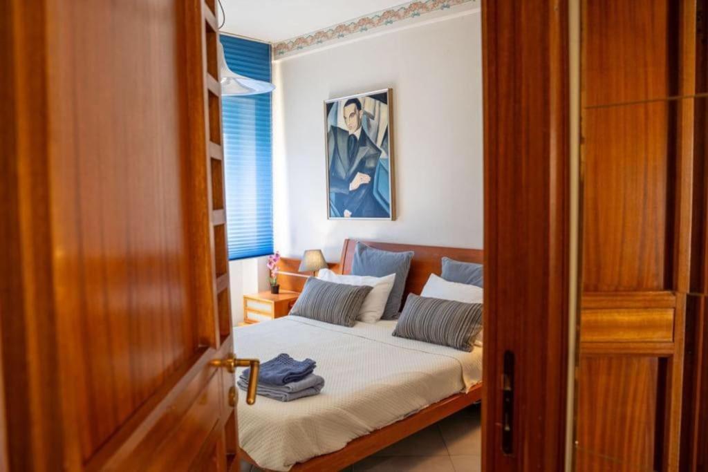 Super Elegante Centro Con Posto Auto E Wifi Veloce Apartment Naples