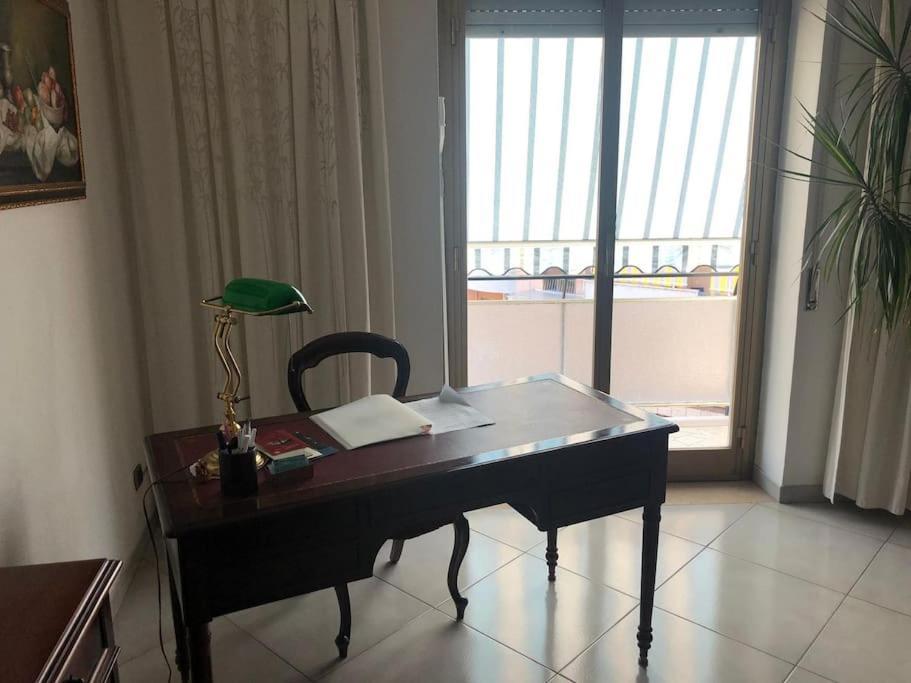 Super Elegante Centro Con Posto Auto E Wifi Veloce Appartamento